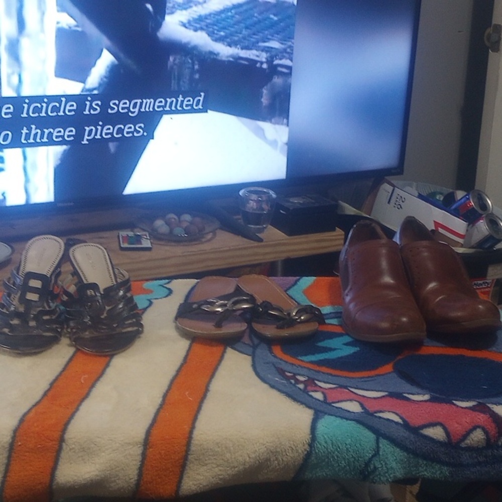 Women's dress shoes